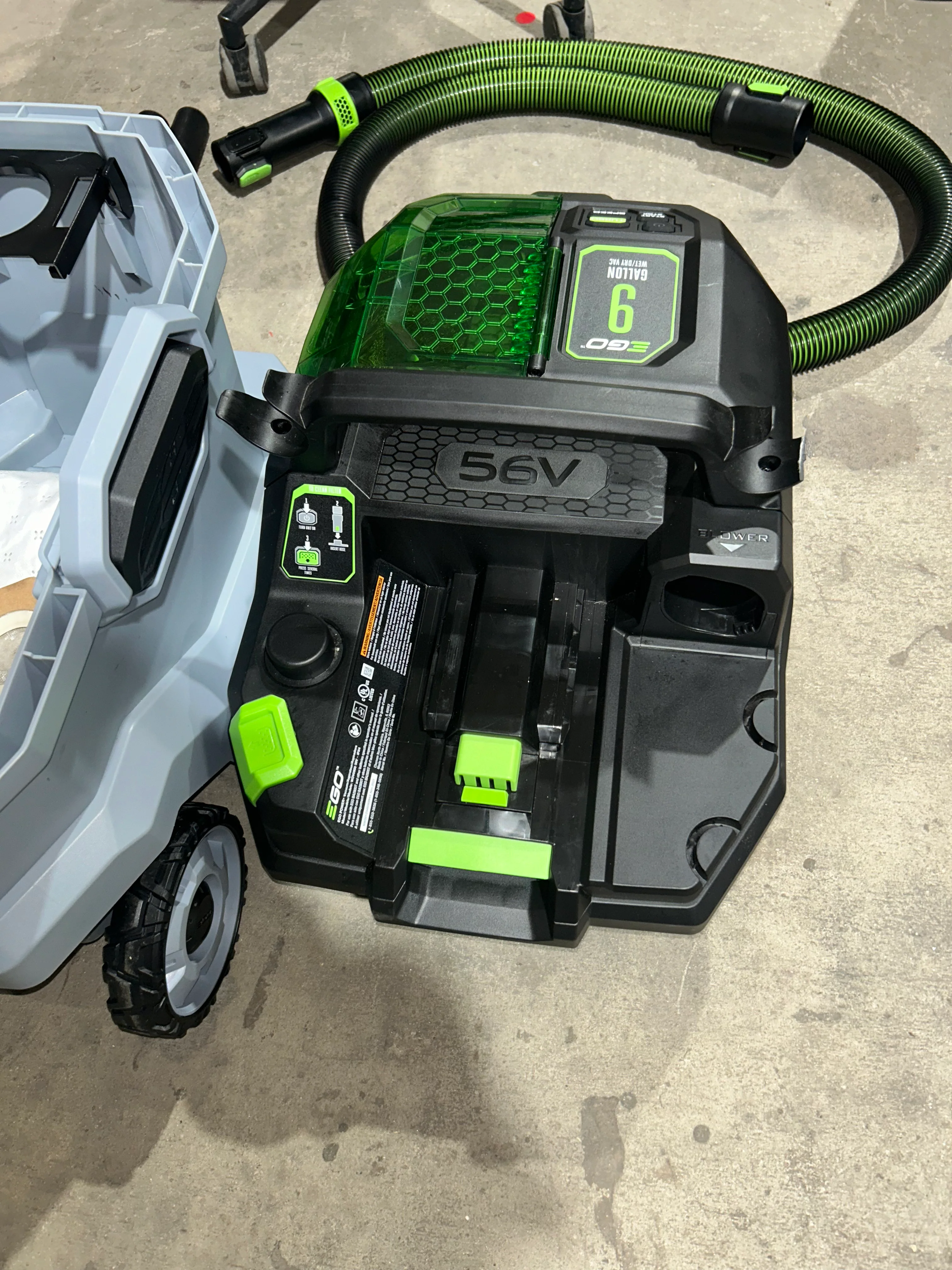 EGO POWER+ 56-volt 9-Gallon 5 HP Cordless Wet/Dry Shop Vacuum with Accessories Included (4.0 aH Battery Included) (used) - Image 10