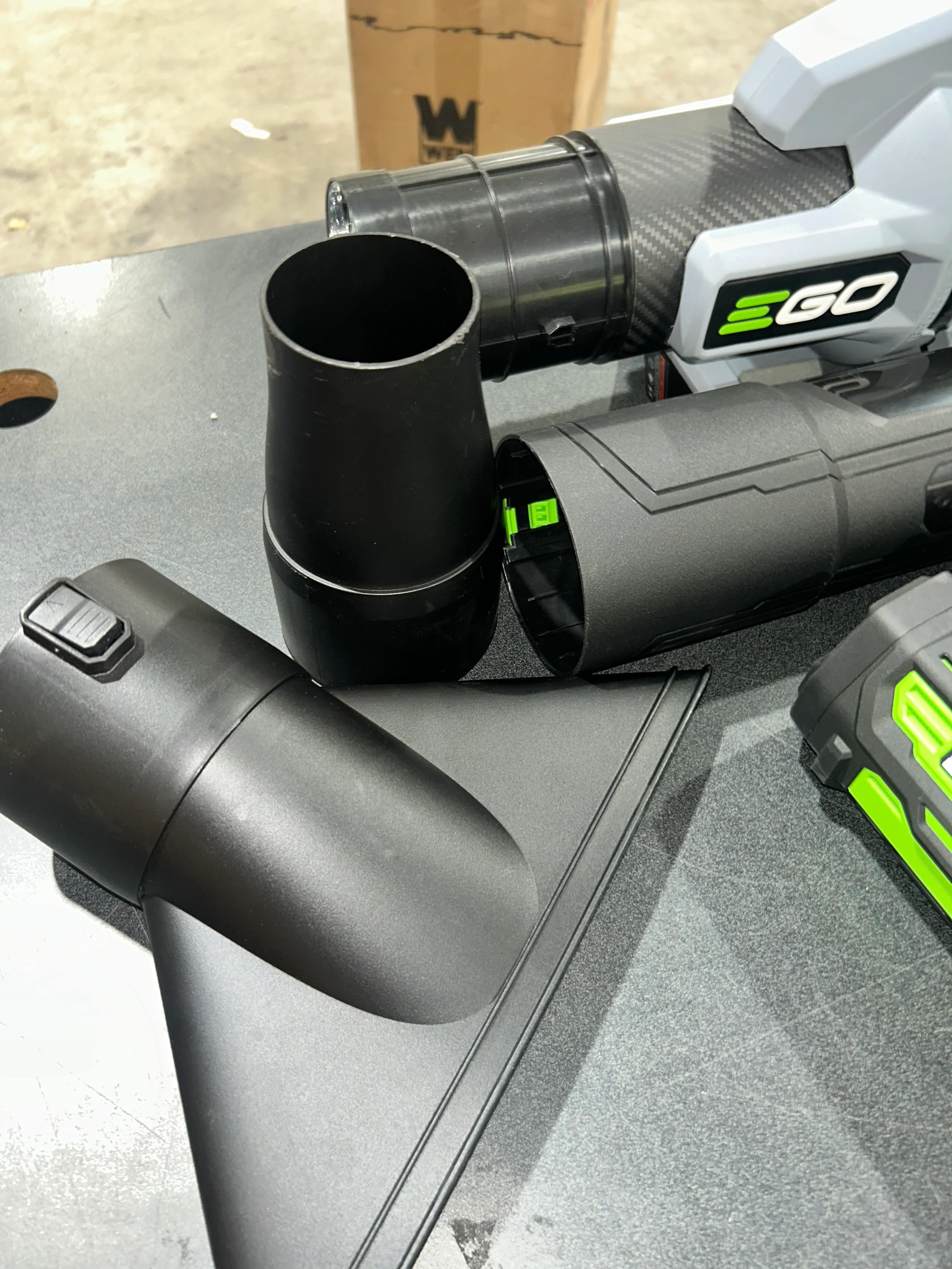EGO POWER+ 56-volt 880-CFM 200-MPH Battery Handheld Leaf Blower 4 Ah (used) - Image 8