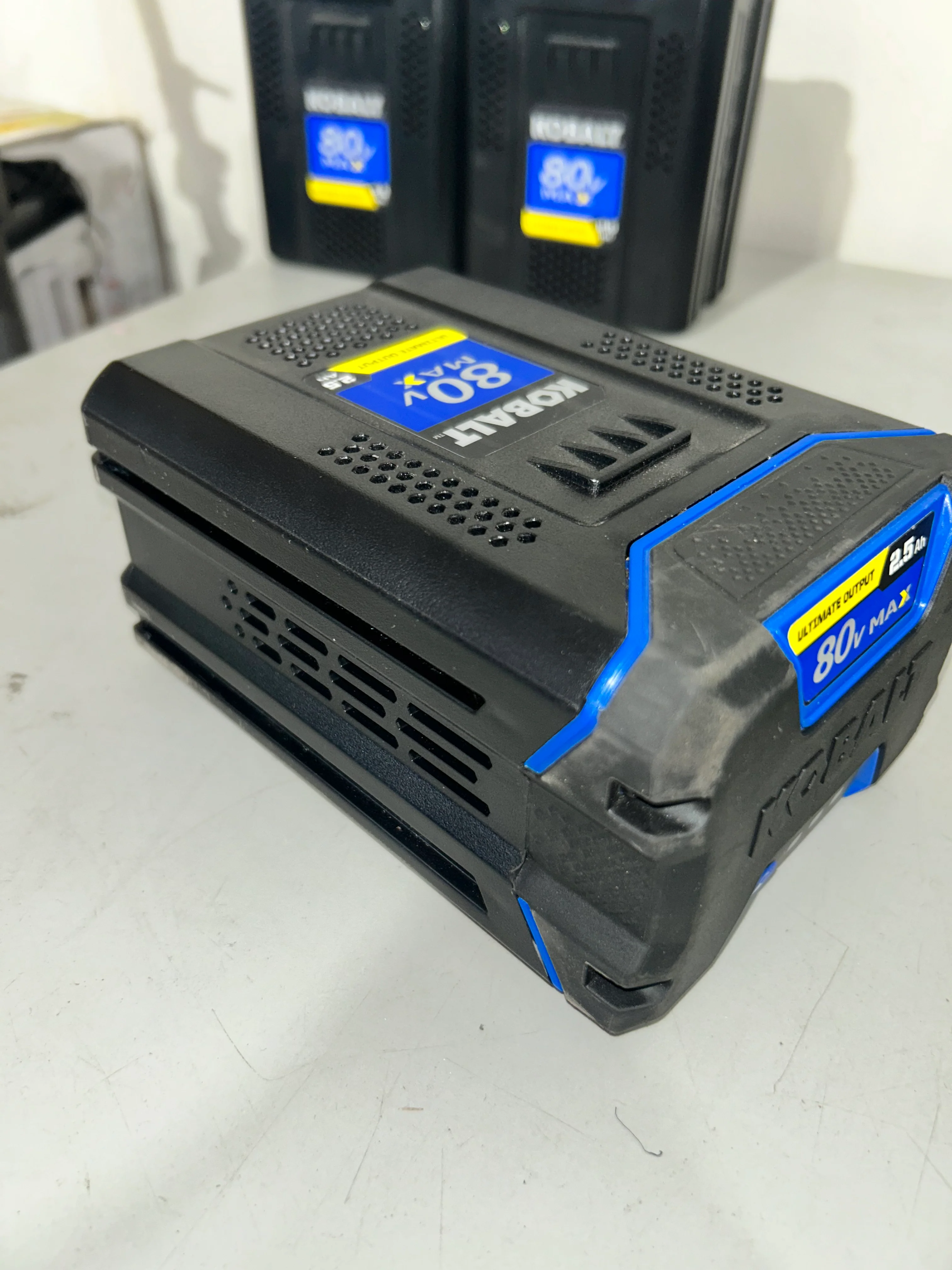 Kobalt 80-Volt 2.5 Ah Lithium Ion (li-ion) Battery (used) - Image 4