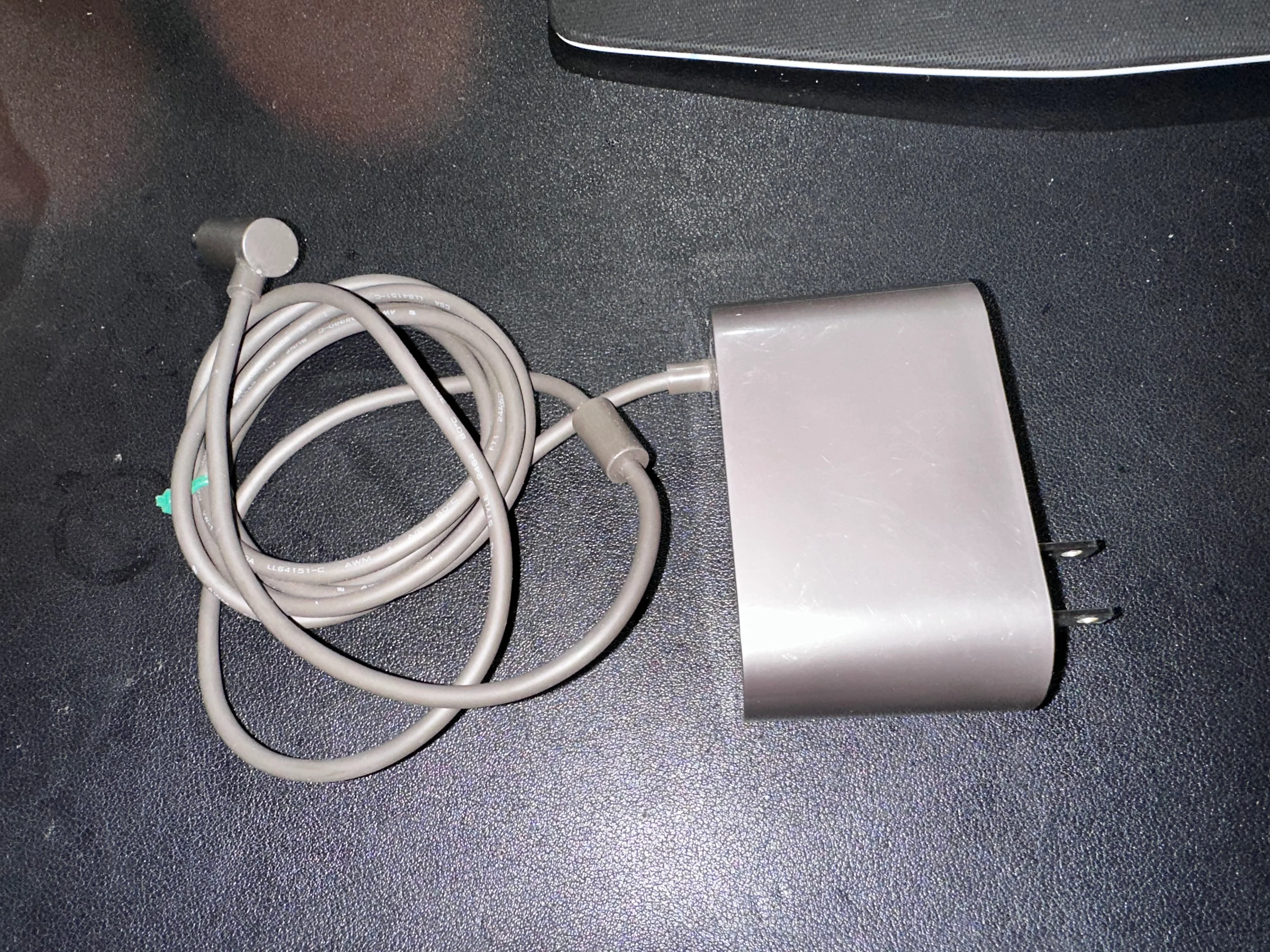 Genuine Dyson Class 2 Battery Charger Cord Model 210826-03 fits V6 V7 V8 (used)