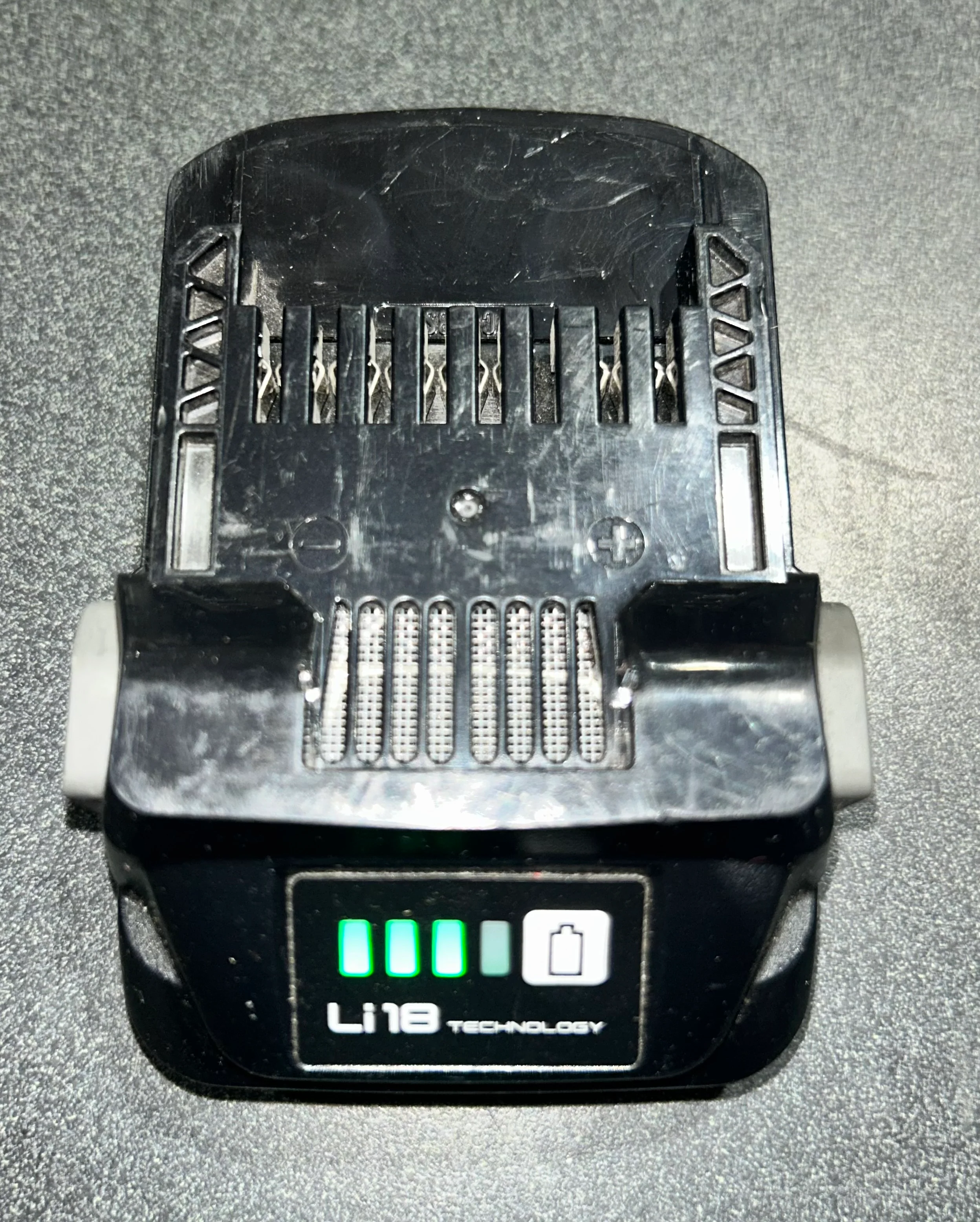 Metabo HPT 18 -Volt 1 -Pack Lithium-ion ( 2 Ah Battery ) (used) - Image 4