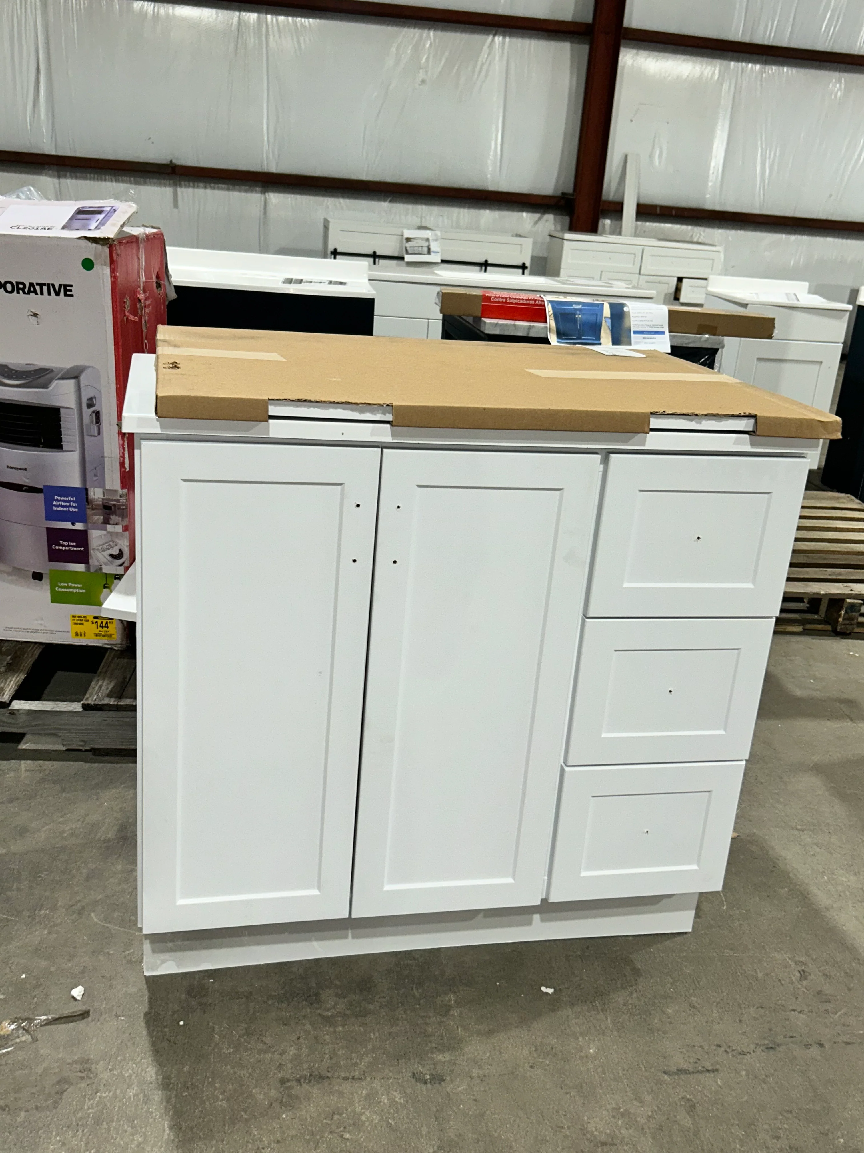 Style Selections Davies 36-in White Single Sink Bathroom Vanity with White (open box) - Image 5