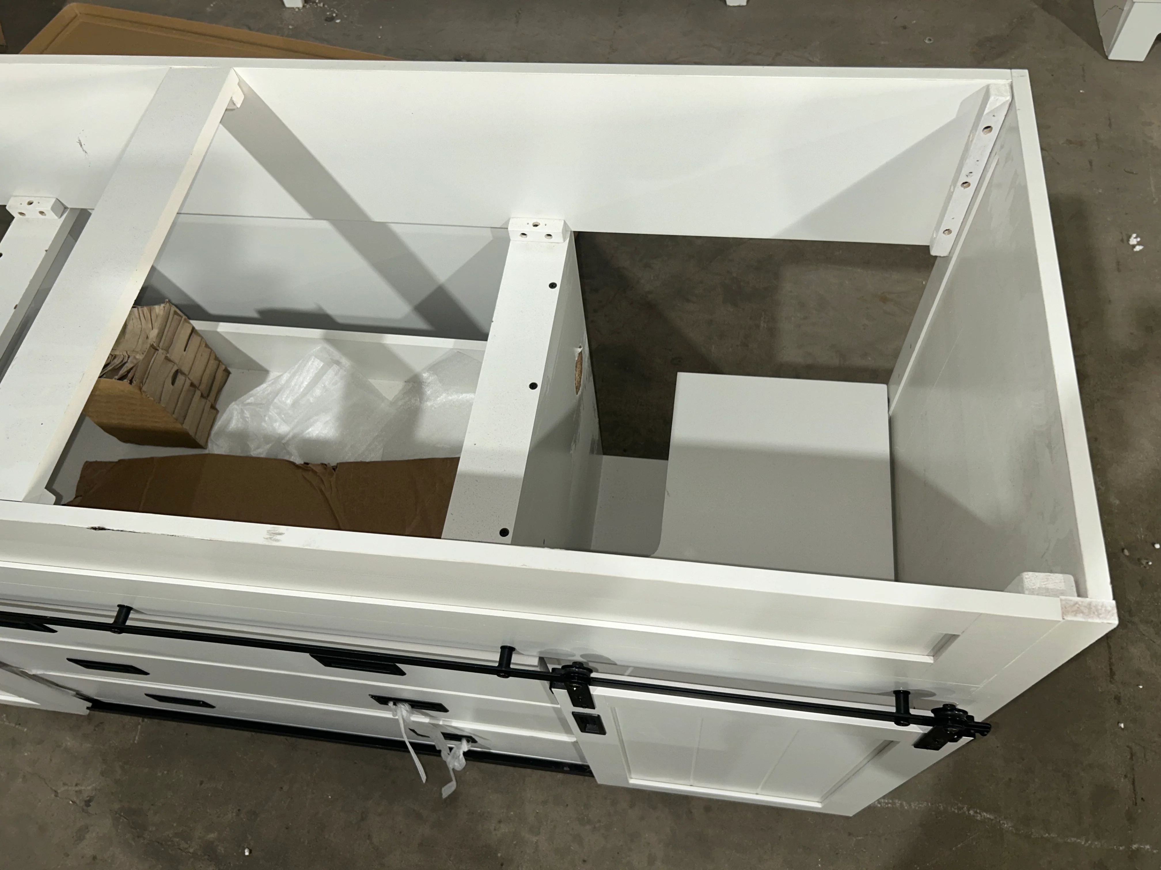 Style Selections Morriston 60-in White Undermount Double Sink Bathroom Vanity with White Engineered Stone Top (damaged) - Image 3